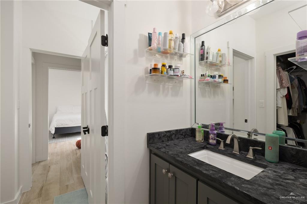 1321 W Maple Avenue, McAllen, Texas image 22
