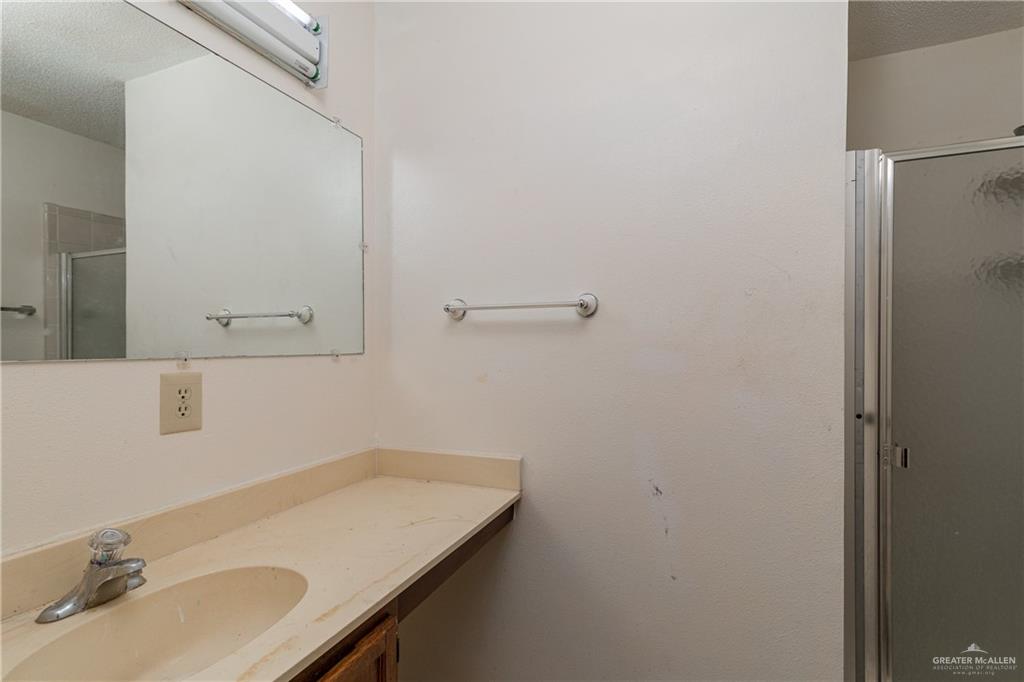 2402 N Ed Carey Drive, Harlingen, Texas image 12
