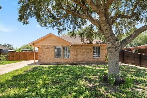 Homes For Sale - 3820 Monica Drive<br/> Weslaco, TX 78599