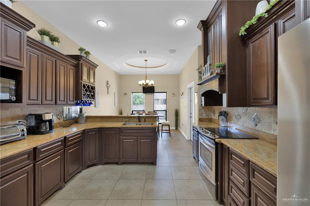 13908 N 40th Street, Edinburg, Texas image 6