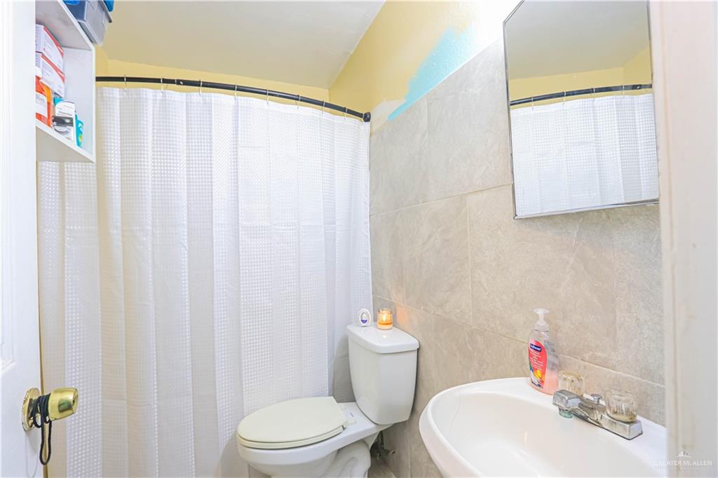 1134 S Browne Avenue, Brownsville, Texas image 15