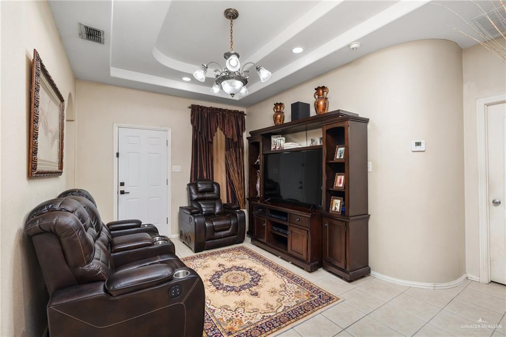 528 N 41st Street, McAllen, Texas image 4