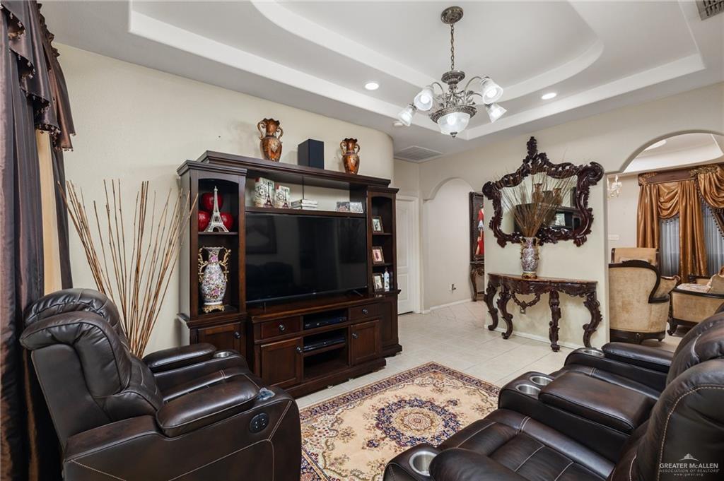 528 N 41st Street, McAllen, Texas image 5