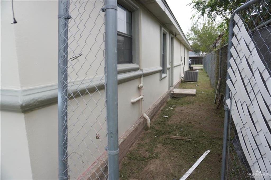 321 Rafael Street, Sullivan City, Texas image 14