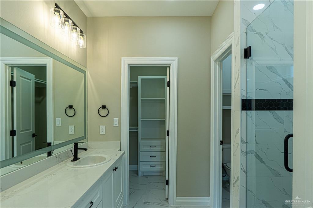 8801 Swan Lake Drive, Harlingen, Texas image 20