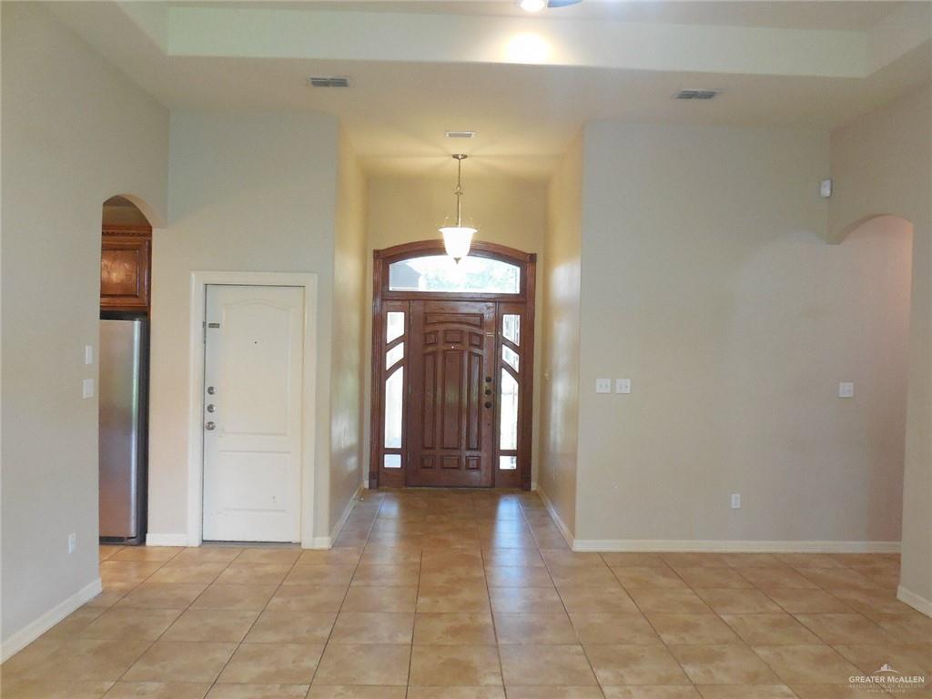 Edinburg, Texas 78541, United States, 4 Bedrooms Bedrooms, ,3 BathroomsBathrooms,Residential,Pending,65787