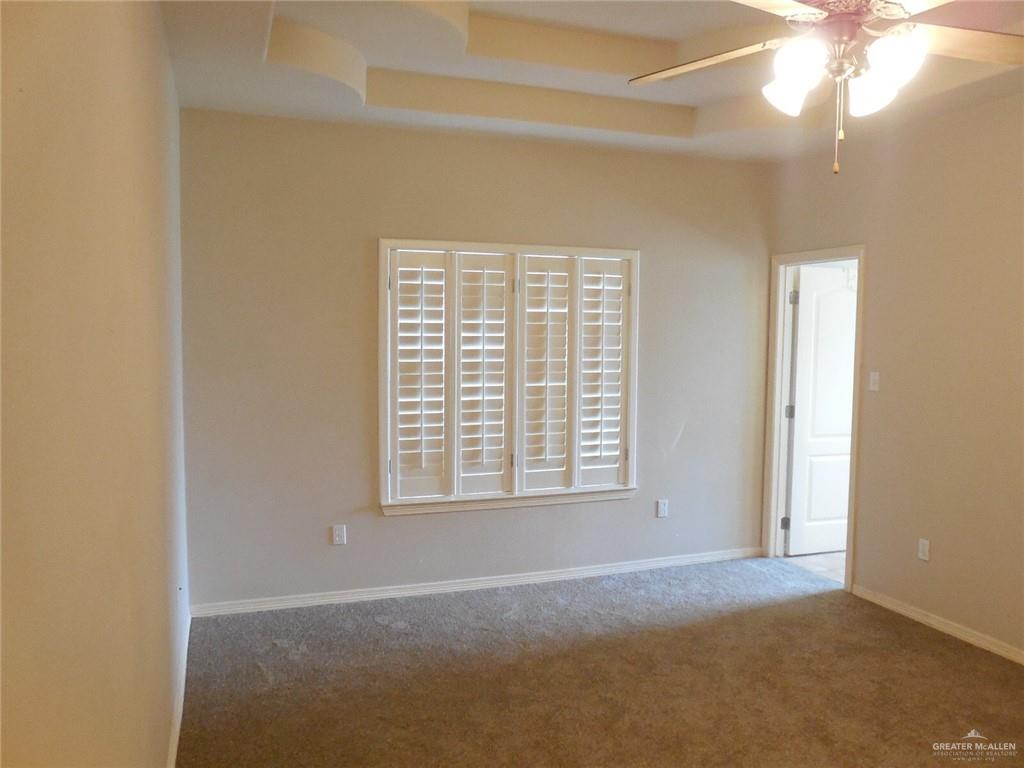 Edinburg, Texas 78541, United States, 4 Bedrooms Bedrooms, ,3 BathroomsBathrooms,Residential,Pending,65787