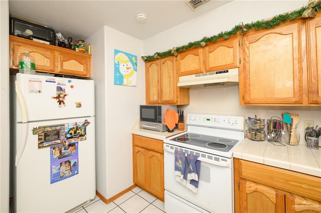737 Carnation Drive, Los Fresnos, Texas image 5