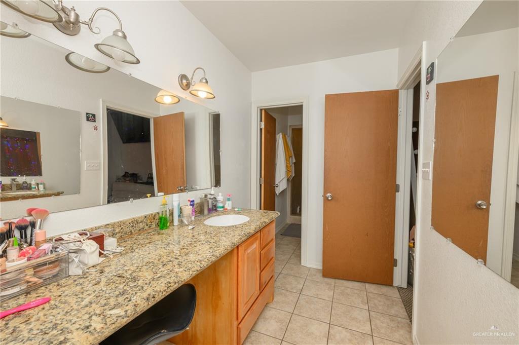 737 Carnation Drive, Los Fresnos, Texas image 23