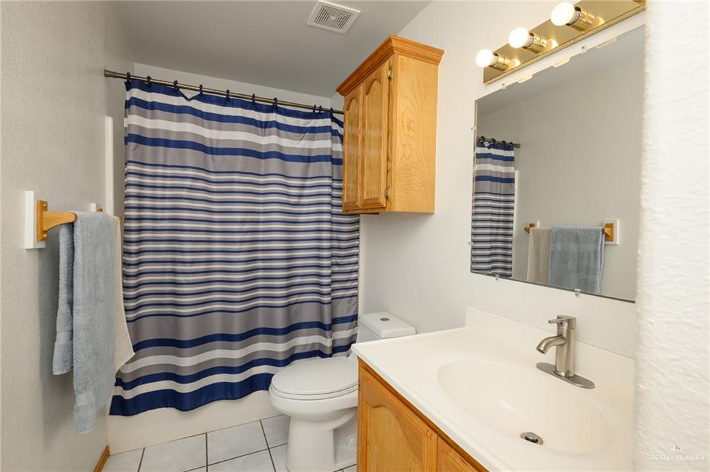 737 Carnation Drive, Los Fresnos, Texas image 10