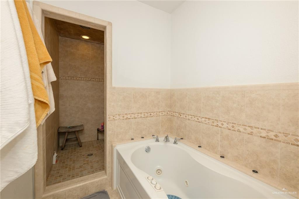 737 Carnation Drive, Los Fresnos, Texas image 20