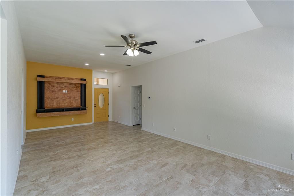 2209 Laurel Oak Way, Edinburg, Texas image 3