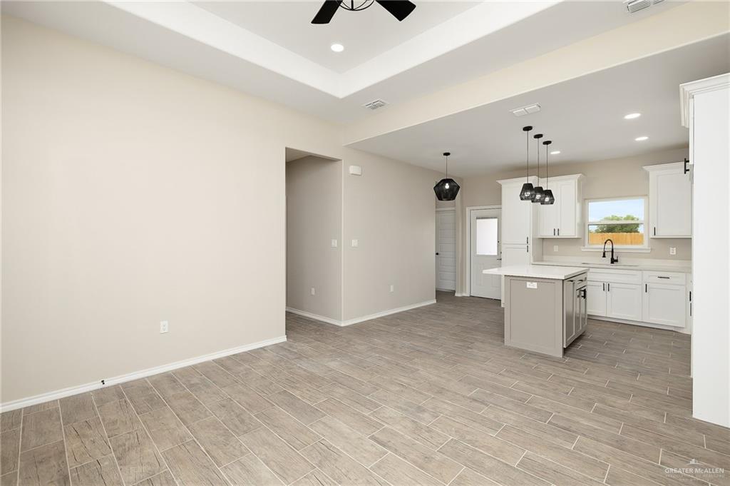 308 N Leon Avenue, Elsa, Texas image 3