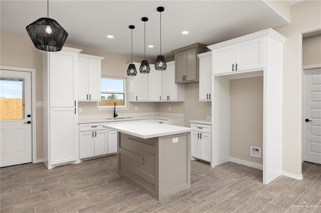 308 N Leon Avenue, Elsa, Texas image 4