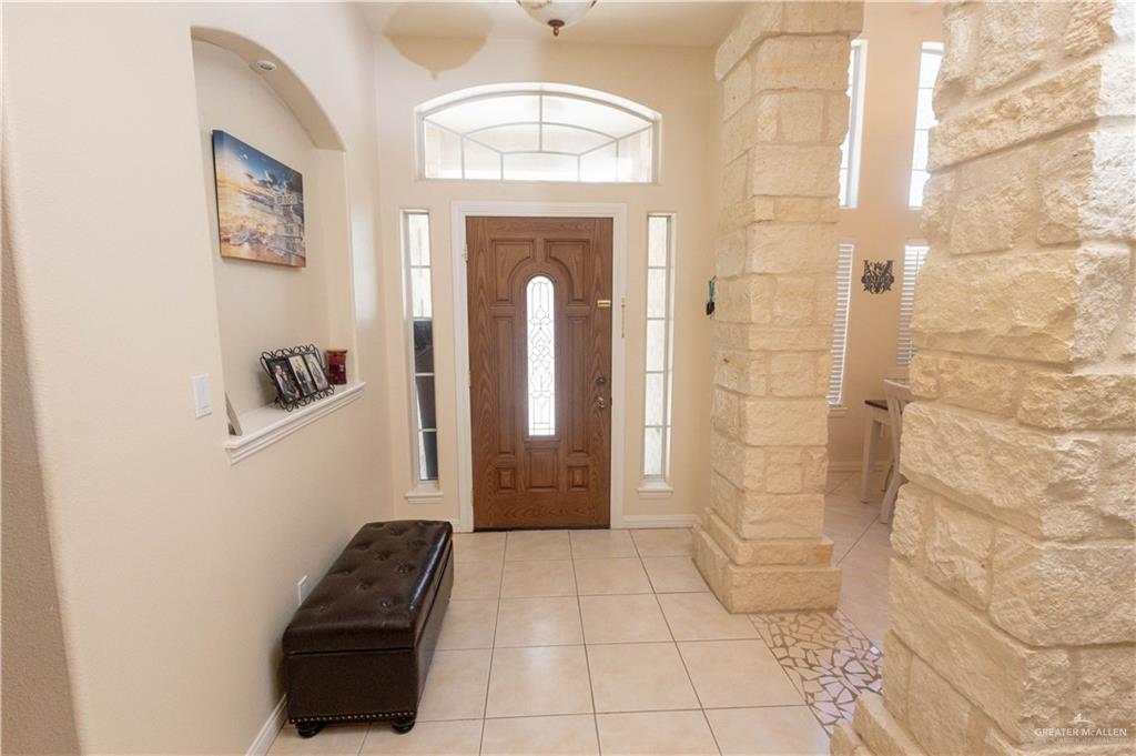 907 Amethyst Drive, Weslaco, Texas image 4