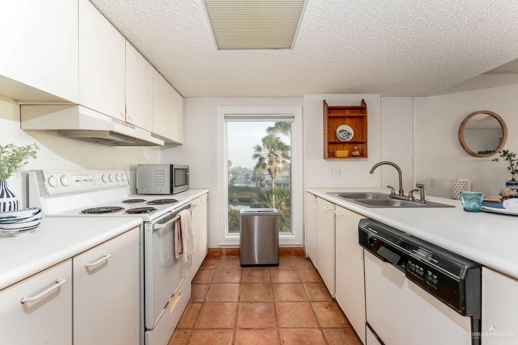 4501 Laguna Boulevard #201, South Padre Island, Texas image 6