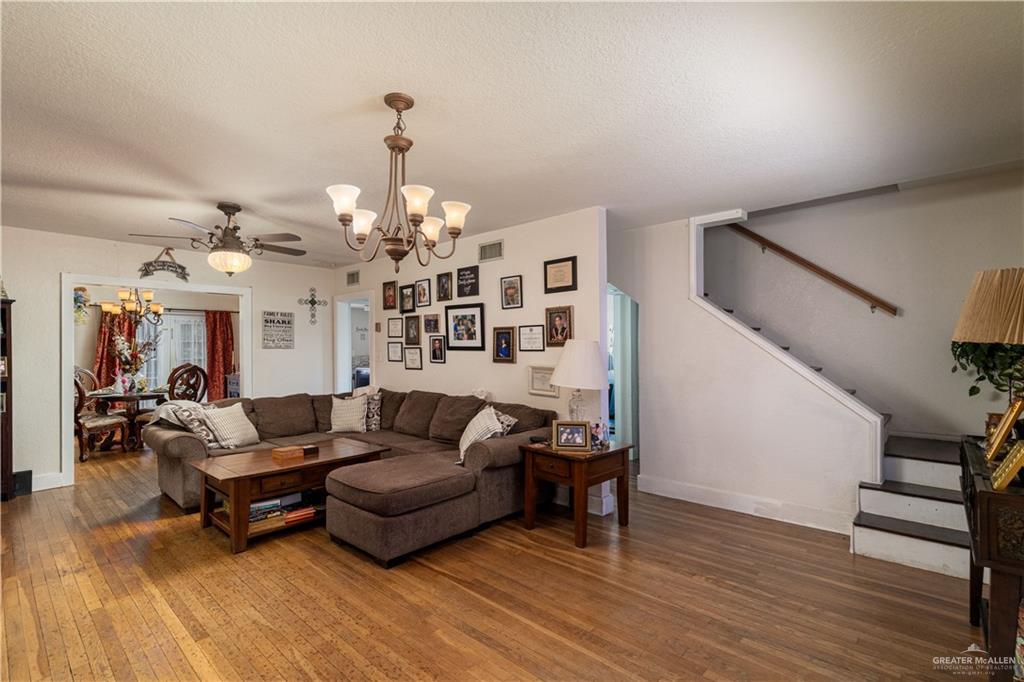 117 W Pierce Avenue, Harlingen, Texas image 2