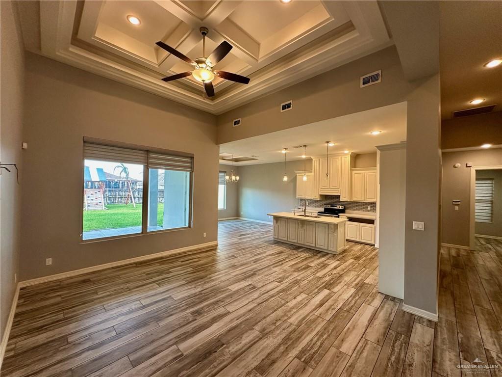 5016 Kendlewood Avenue, McAllen, Texas image 3