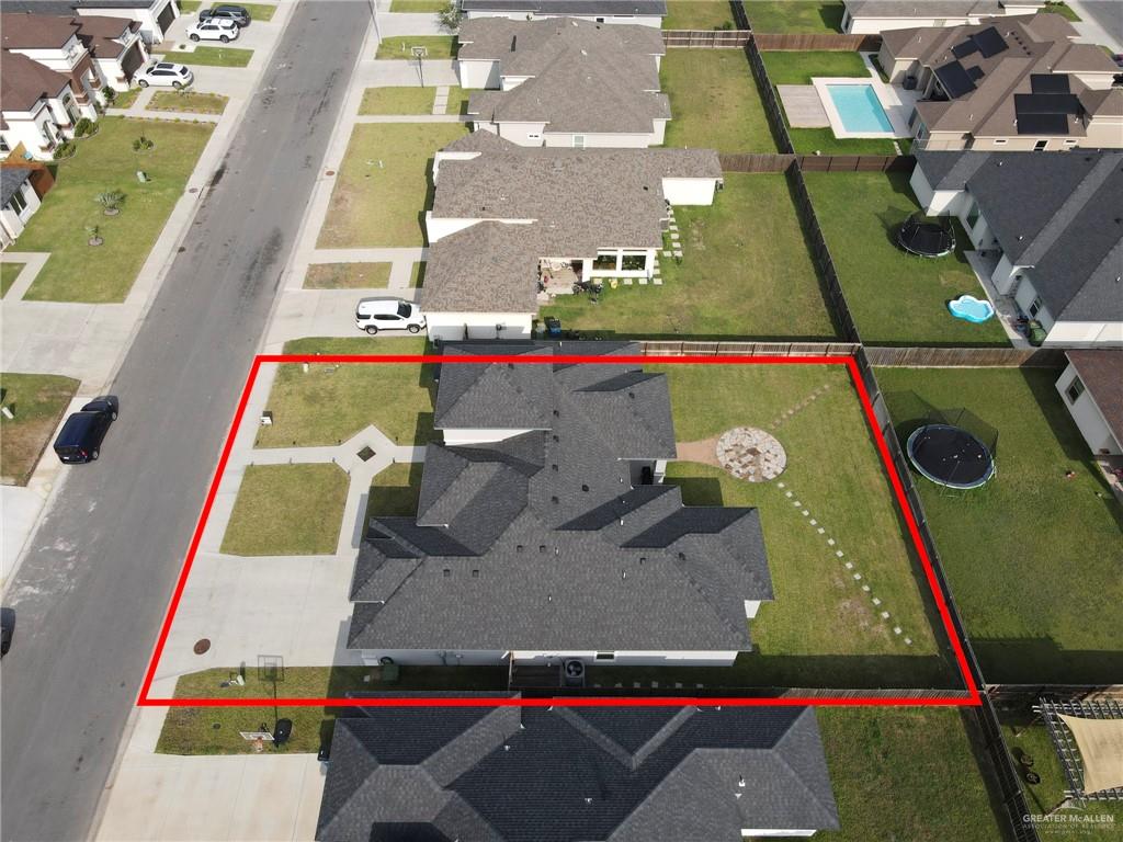 6073 Surrey Lane, Brownsville, Texas image 3