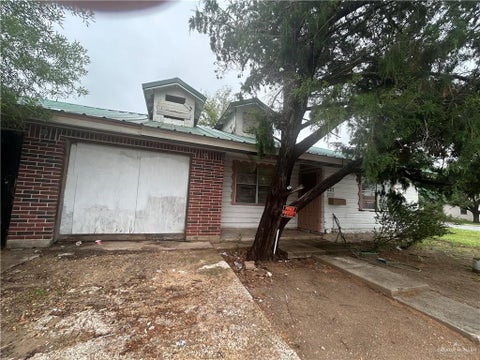 Photo of 201 E Ricky Crossland Avenue, Elsa, TX 78543 (MLS # 507585)