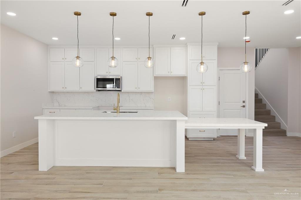 2505 E Solar Drive, Mission, Texas image 5