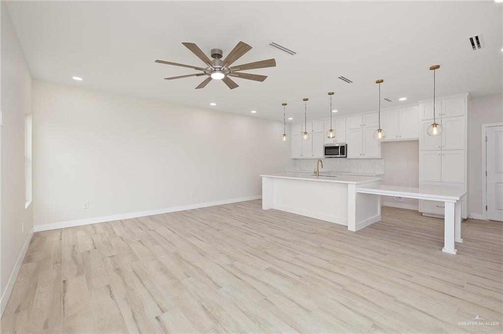 2505 E Solar Drive, Mission, Texas image 3