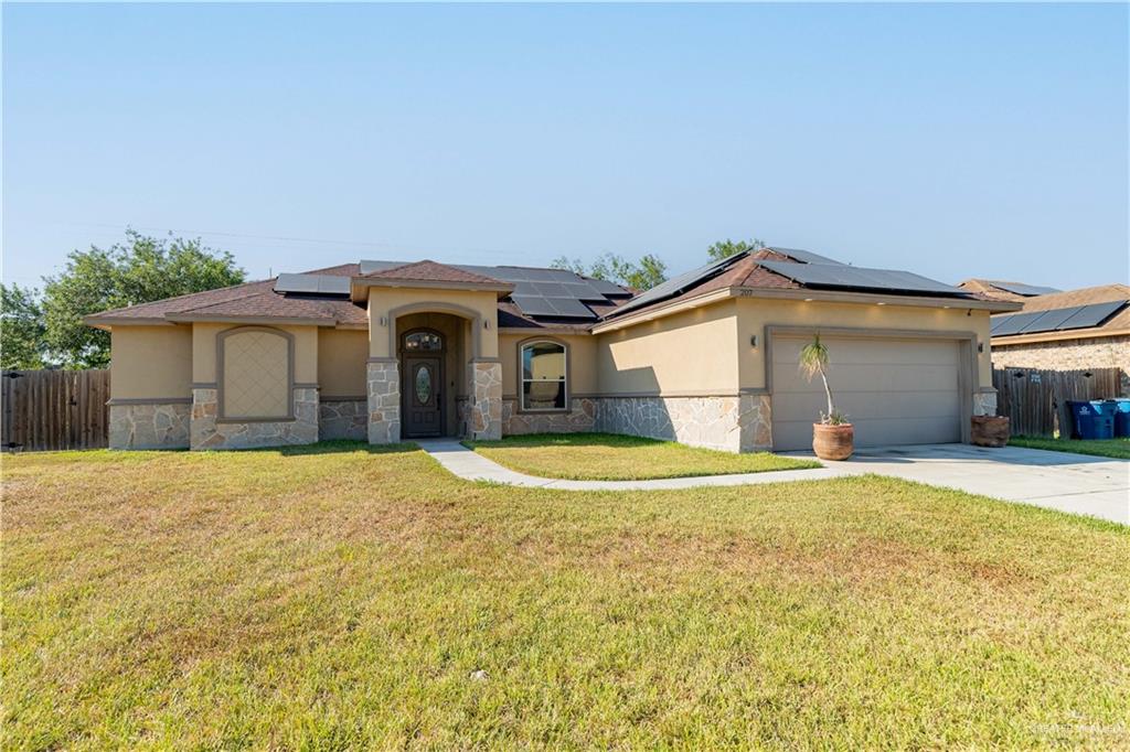 207 White Oak Drive, Los Fresnos, Texas image 2