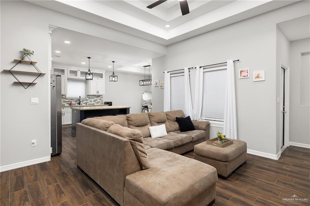 1009 Sunny Drive, Weslaco, Texas image 4