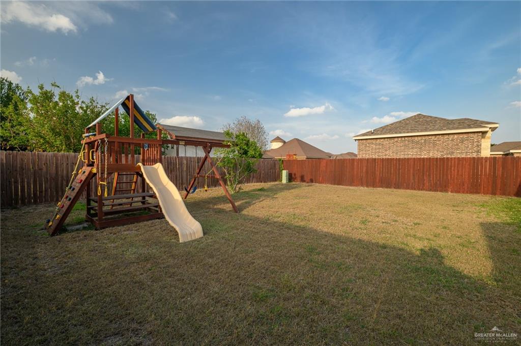 1502 Lobelia Street, Weslaco, Texas image 35