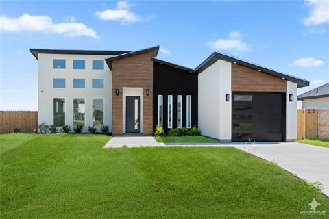 Homes For Sale - 1515 32nd Street<br/> Hidalgo, TX 78557