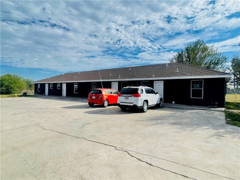 Apartment For Rent - 18024 Sago Palm Drive #1<br/> Hidalgo County, Penitas, TX 78576