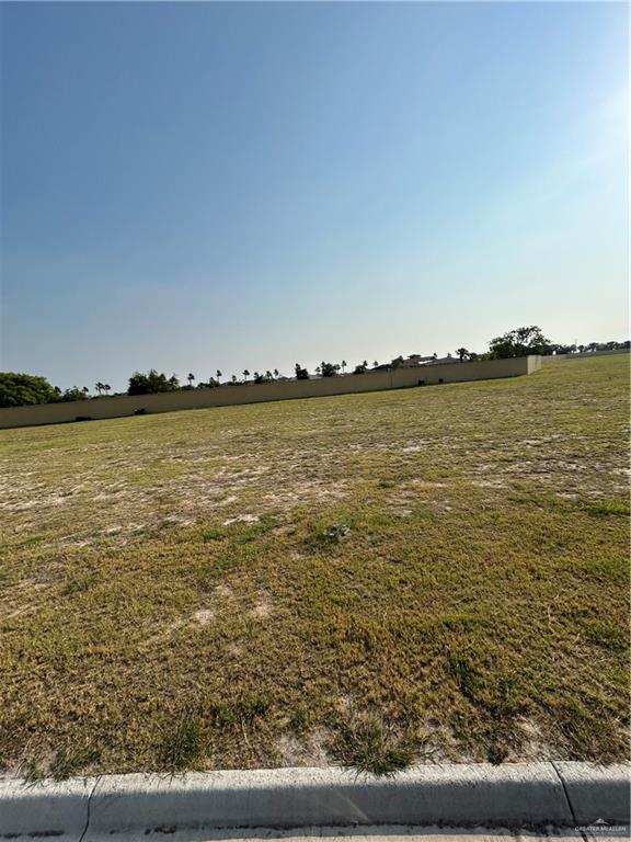 4821 Town Lake Drive, McAllen, Texas image 2
