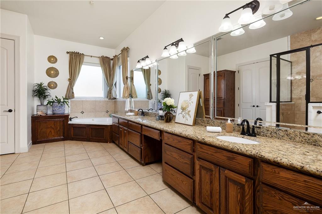 806 Beryl Circle, Weslaco, Texas image 19