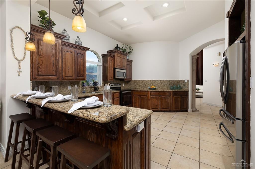 806 Beryl Circle, Weslaco, Texas image 10