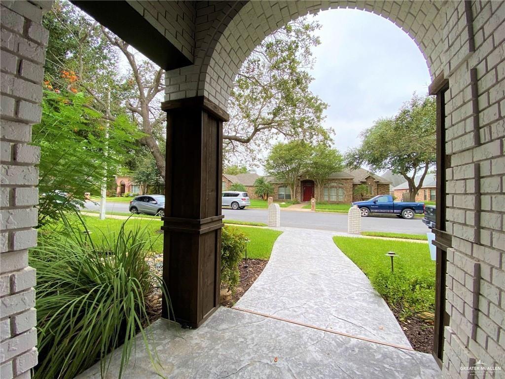 324 Thunderbird Avenue, McAllen, Texas image 3