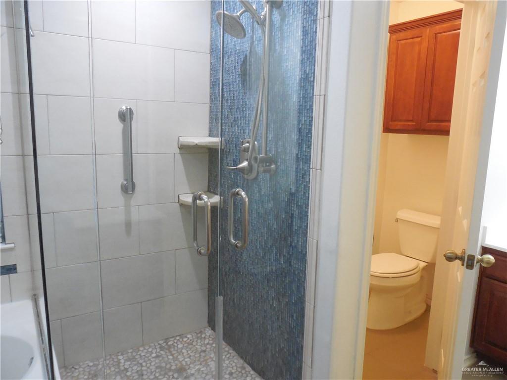 Edinburg, Texas 78541, United States, 4 Bedrooms Bedrooms, ,3 BathroomsBathrooms,Residential,Pending,15578