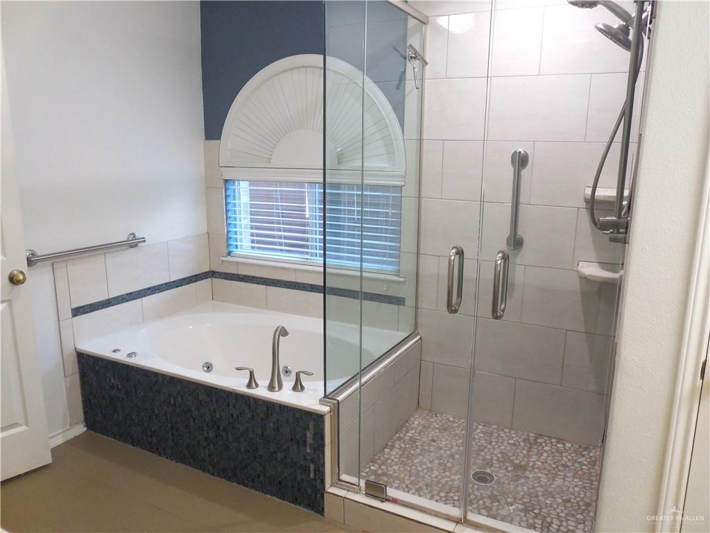 Edinburg, Texas 78541, United States, 4 Bedrooms Bedrooms, ,3 BathroomsBathrooms,Residential,Pending,15578