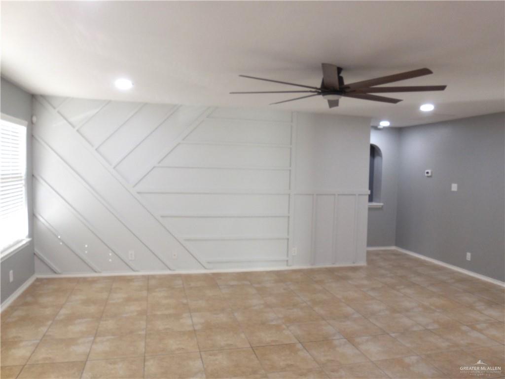 Edinburg, Texas 78541, United States, 4 Bedrooms Bedrooms, ,3 BathroomsBathrooms,Residential,Pending,15578