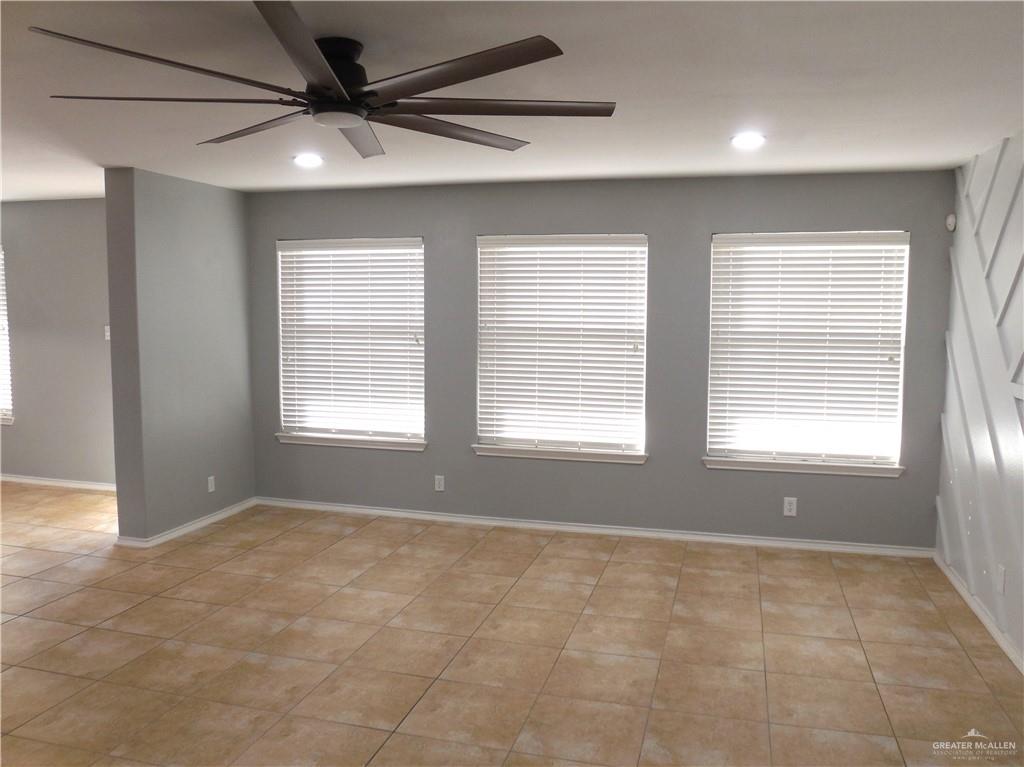 Edinburg, Texas 78541, United States, 4 Bedrooms Bedrooms, ,3 BathroomsBathrooms,Residential,Pending,15578