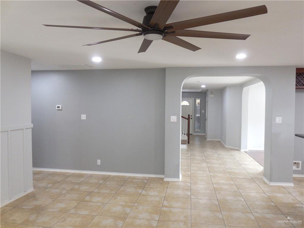 Edinburg, Texas 78541, United States, 4 Bedrooms Bedrooms, ,3 BathroomsBathrooms,Residential,Pending,15578