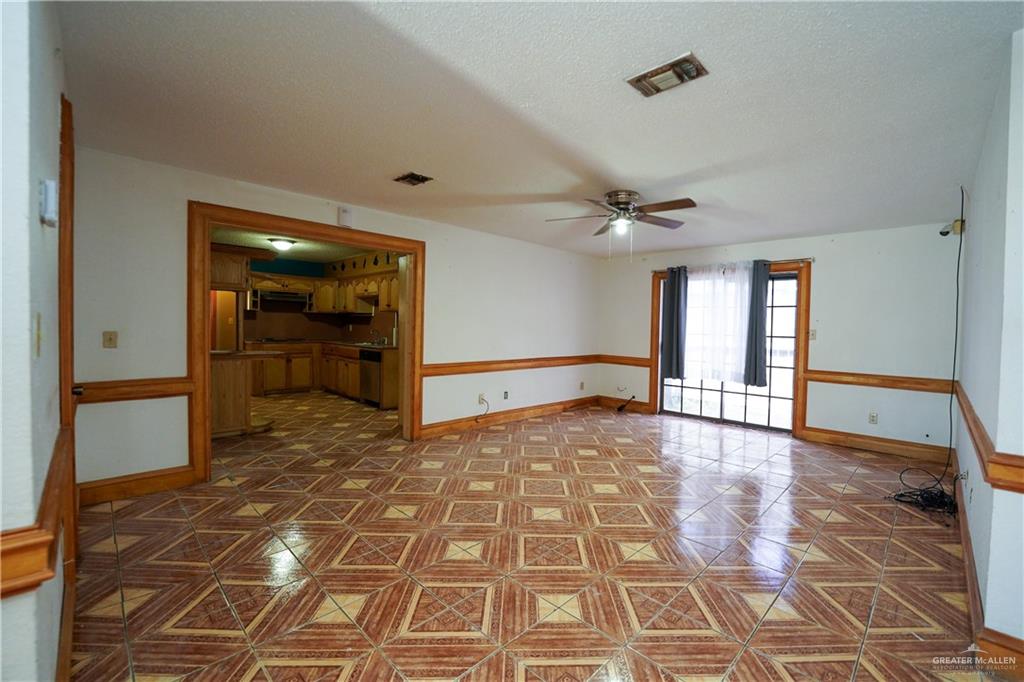 1040 Stensbo Avenue, Alamo, Texas image 9