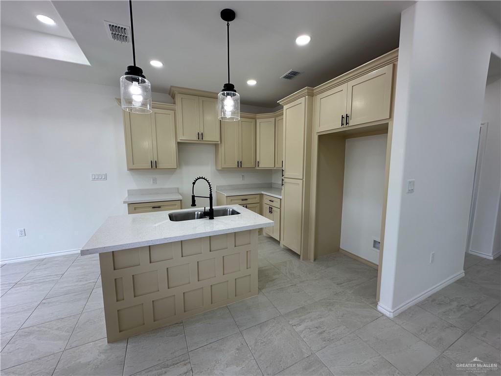 428 N Leon Avenue, Elsa, Texas image 3