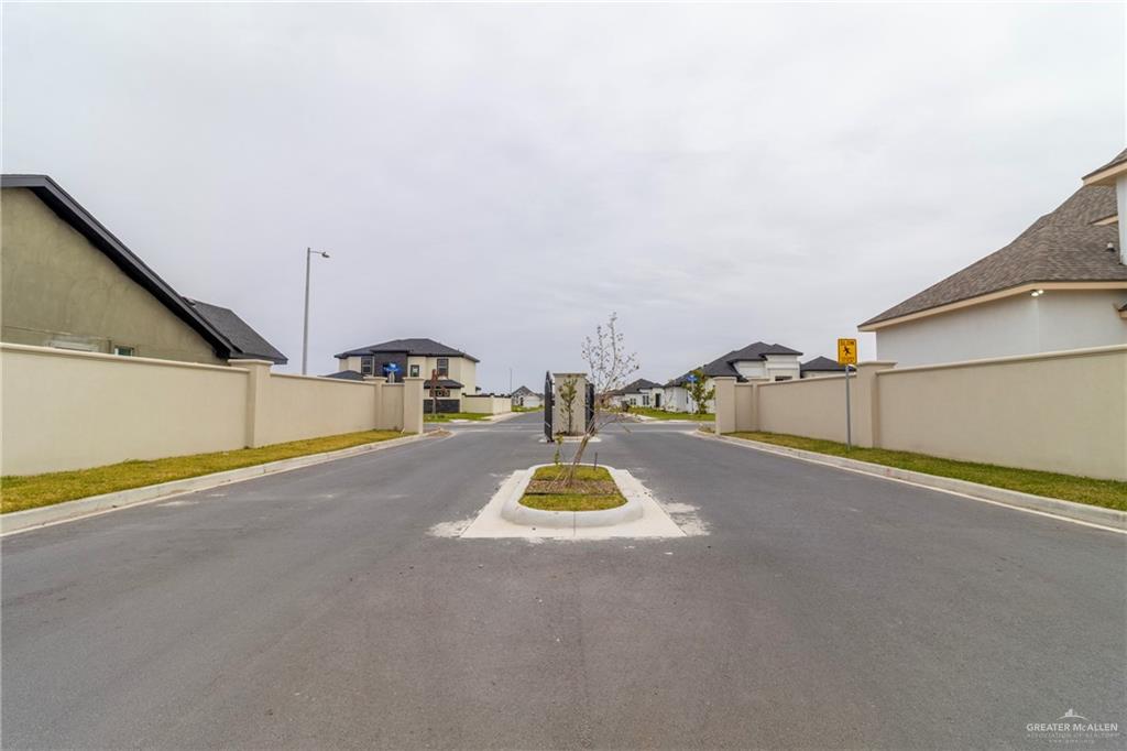 917 N Brushfield Avenue, Edinburg, Texas image 3