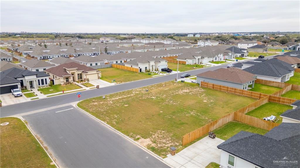 917 N Brushfield Avenue, Edinburg, Texas image 2