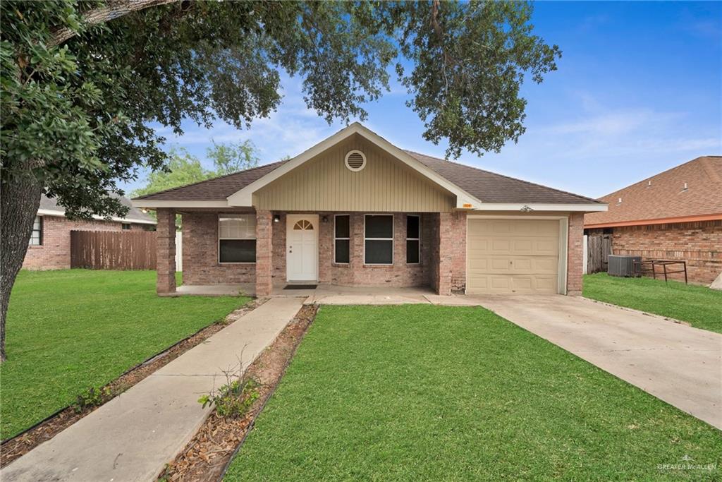 704 Denise Circle, La Joya, Texas image 2