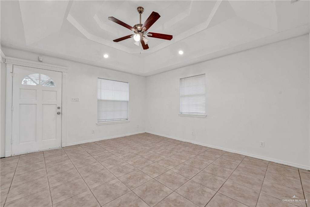 704 Denise Circle, La Joya, Texas image 4
