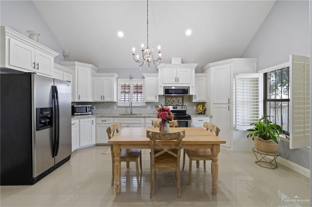 3223 Campanario Circle, Edinburg, Texas image 7