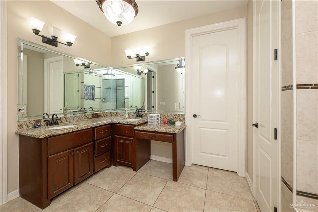 425 Amanda Court, Alamo, Texas image 29