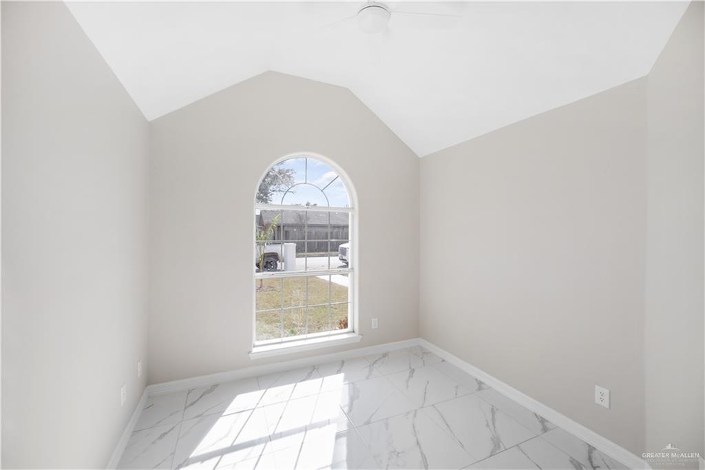 203 Calle Del Jardin Street, San Juan, Texas image 5