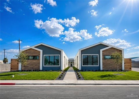 Apartment For Rent - 1428 E Iris Avenue #1<br/> McAllen, TX 78504